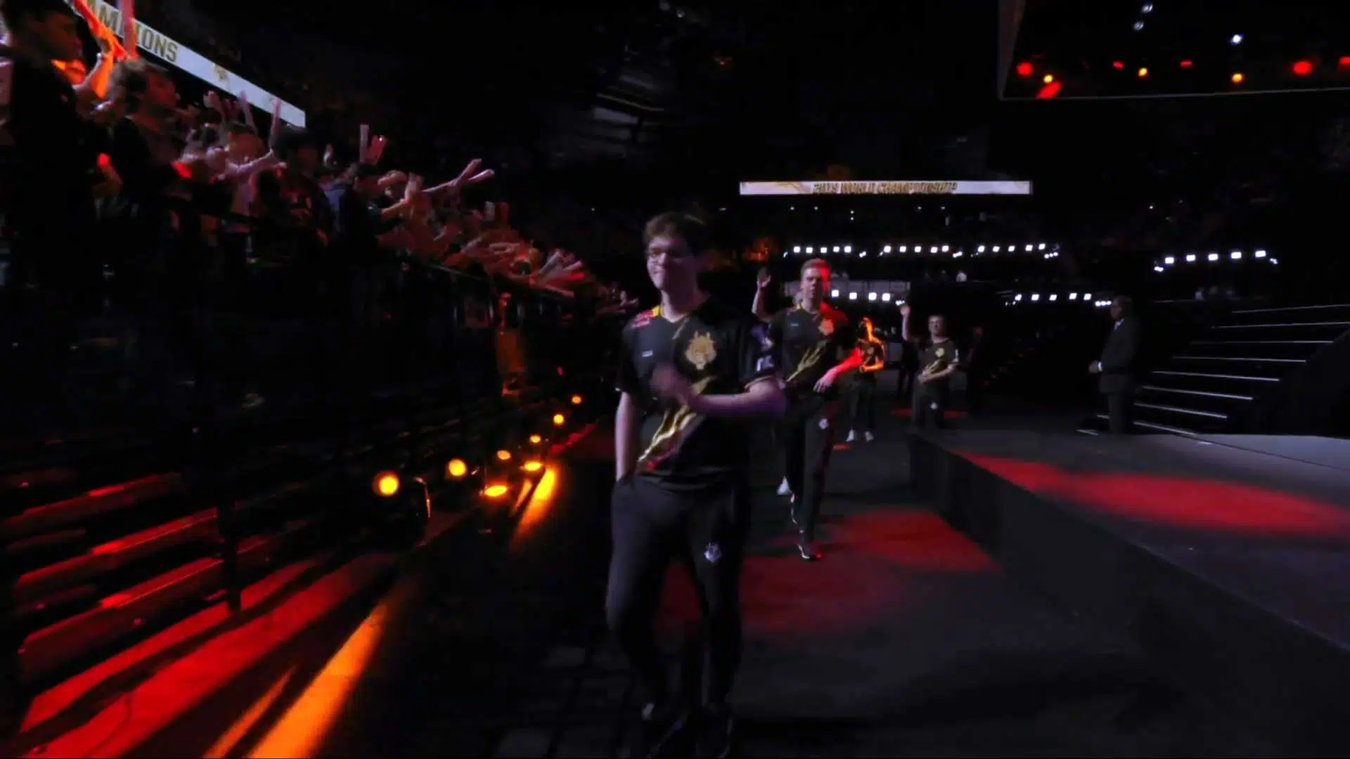 Riot Games PRESHOW Finals 2019 World Championship G2 Esports vs. FunPlus Phoenix Twitch Google Chrome 10.11 Riot Games PRESHOW Finals 2019 World Championship G2 Esports vs. FunPlus Phoenix Twitch Google Chrome 10.11