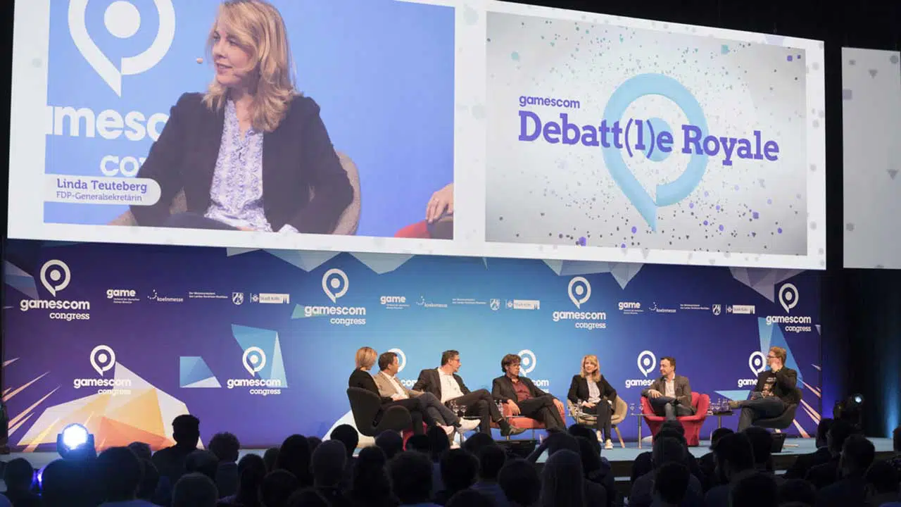 Egaz80tWAAE4C35 babt