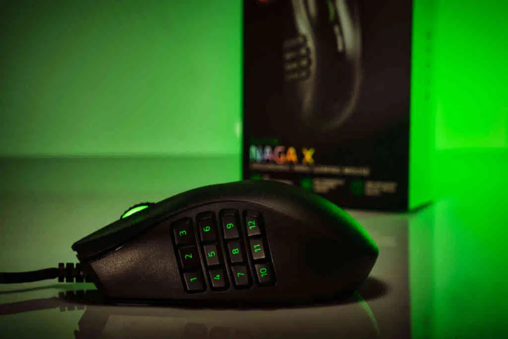 Razer Naga X Seite